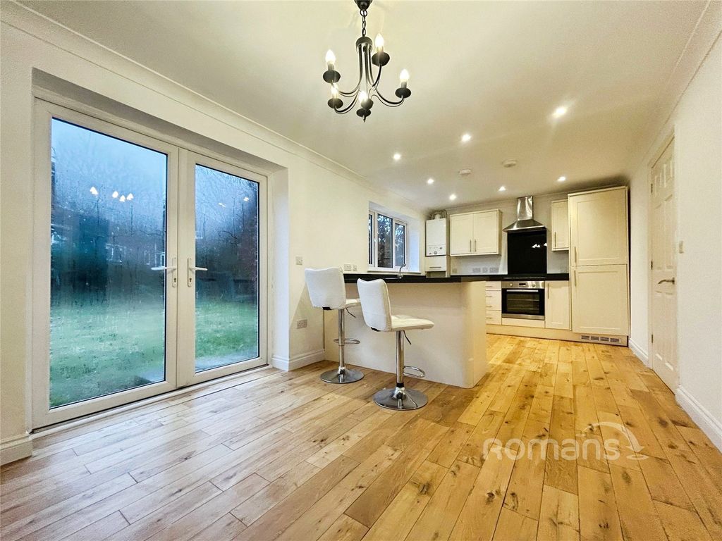 Property photo 3 of 13 Picture No. 19