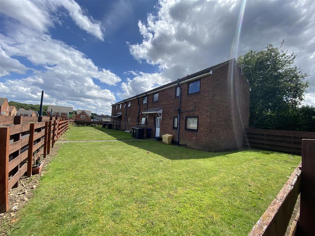 Property photo 2 of 6