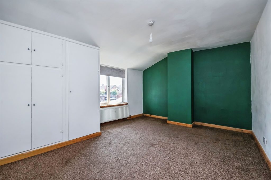 Property photo 3 of 16