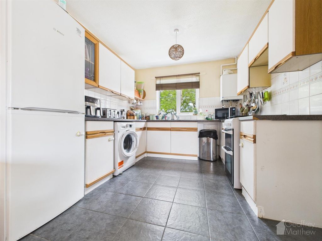 Property photo 3 of 20 Cam02365G0-Pr0307-Still017.Jpg