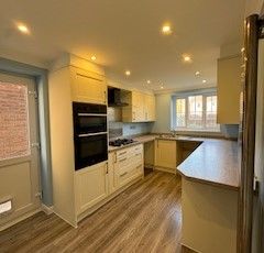 Property photo 3 of 16 Image