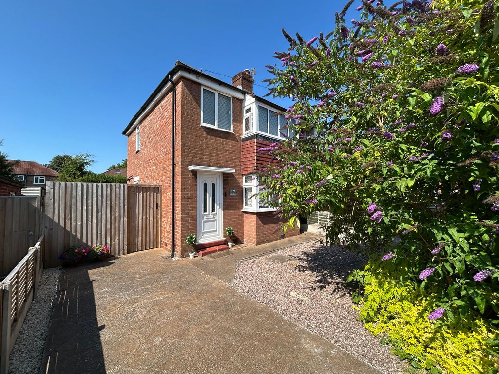 Property photo 1 of 21