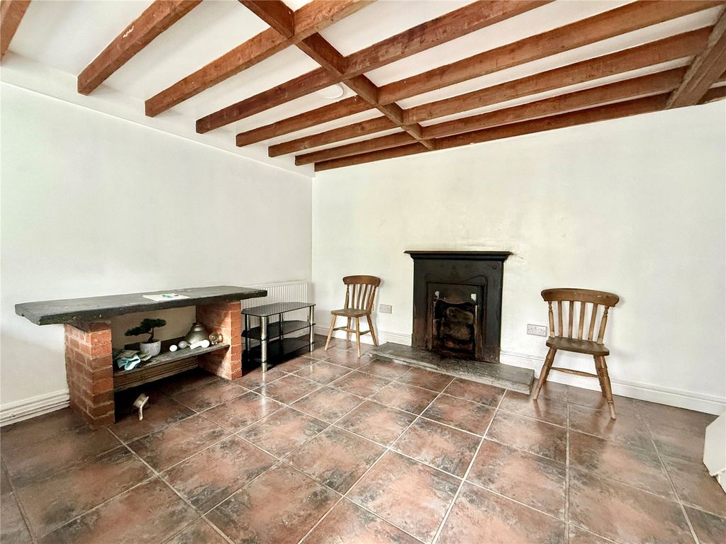 Property photo 3 of 7 Picture No. 06