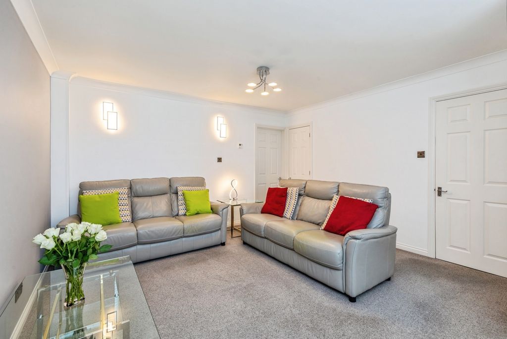 Property photo 2 of 20 Pbox-Img.Jpg