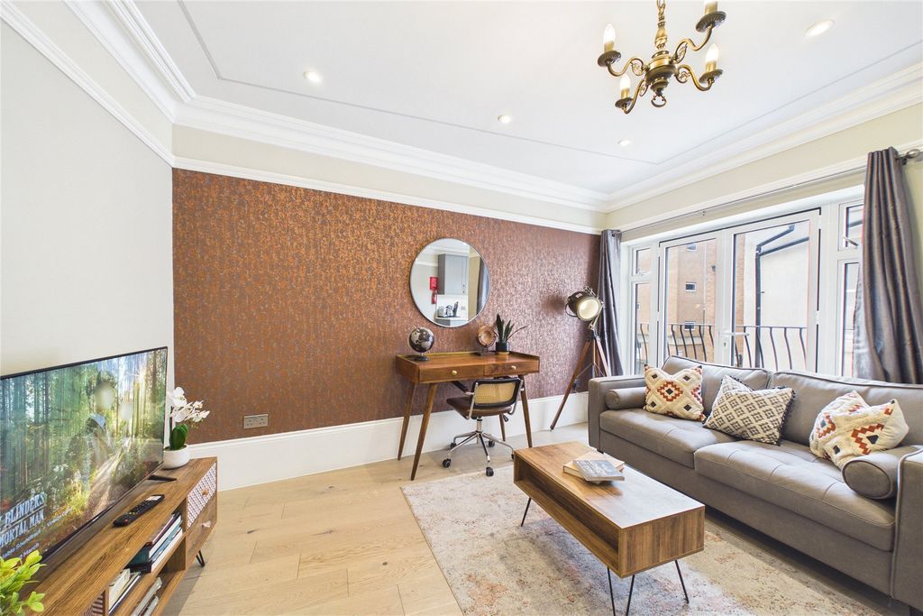 Property photo 3 of 7 Picture No. 02