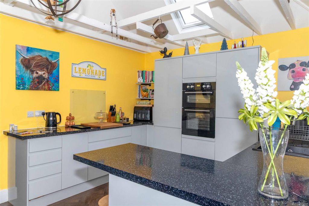 Property photo 3 of 20 Cheviot-18.Jpg