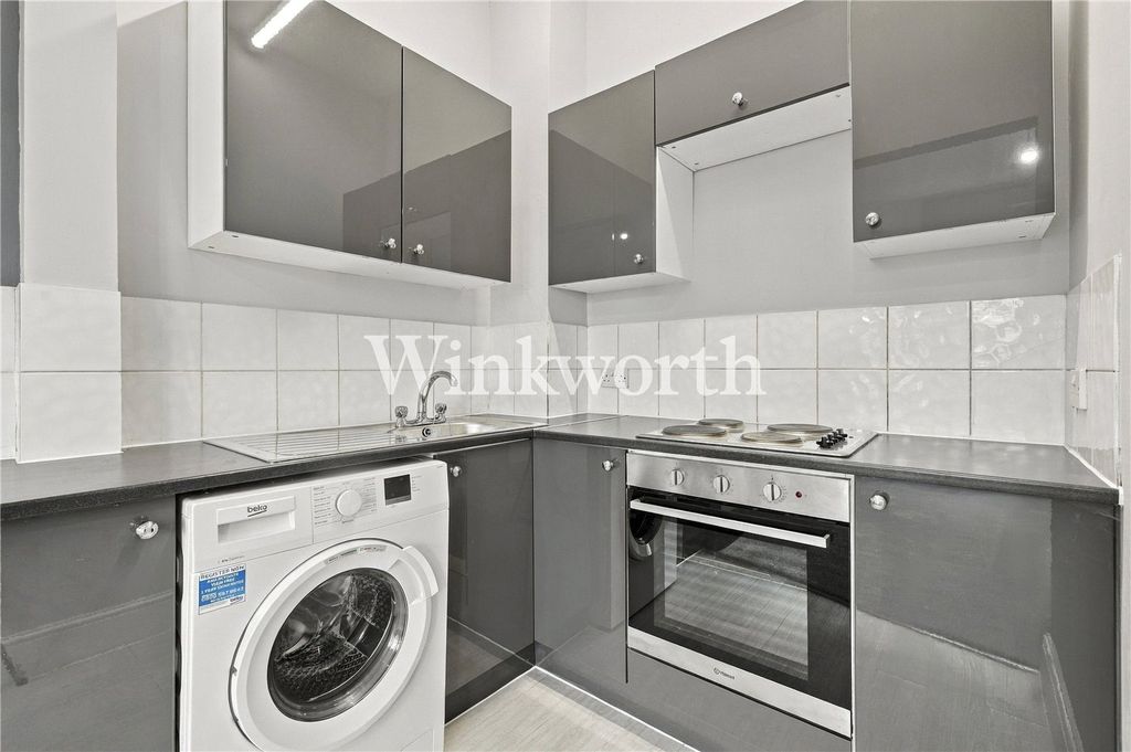 Property photo 2 of 8 Kitchen