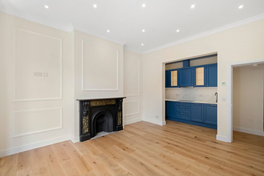 Property photo 3 of 10 Reception Room