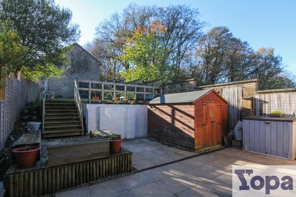 Property photo 2 of 34 Img_9541