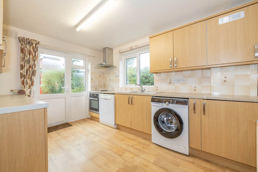 Property photo 3 of 15 Picture 3