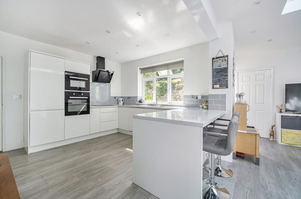 Property photo 2 of 19 Purkess Close 24 (15).Jpg