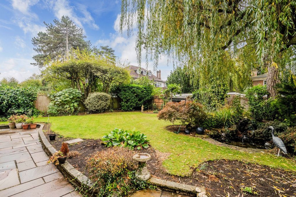 Property photo 3 of 25