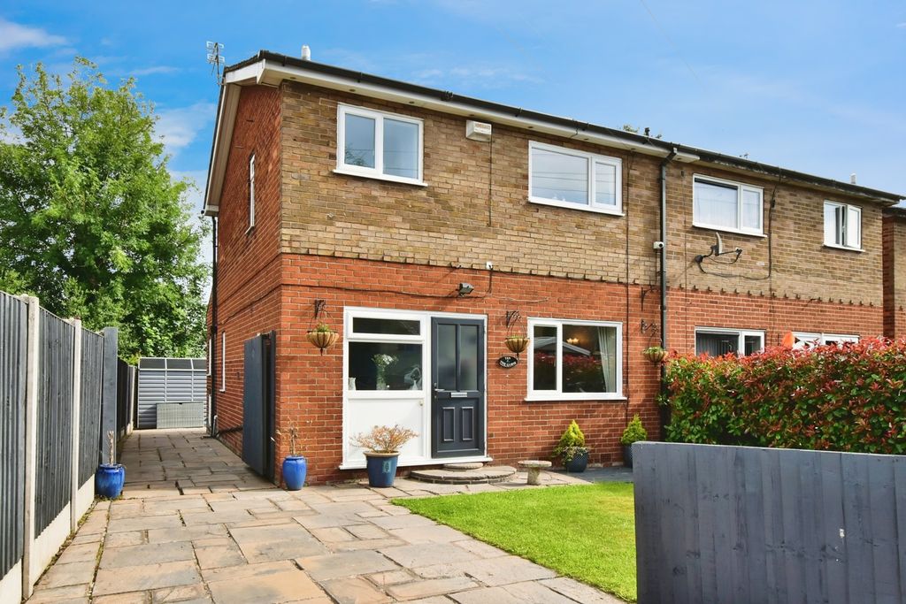 Property photo 1 of 17 Photo
