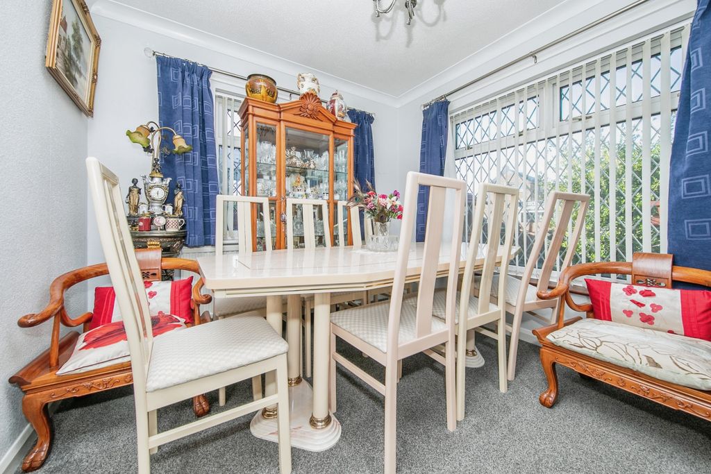 Property photo 3 of 14 Photography