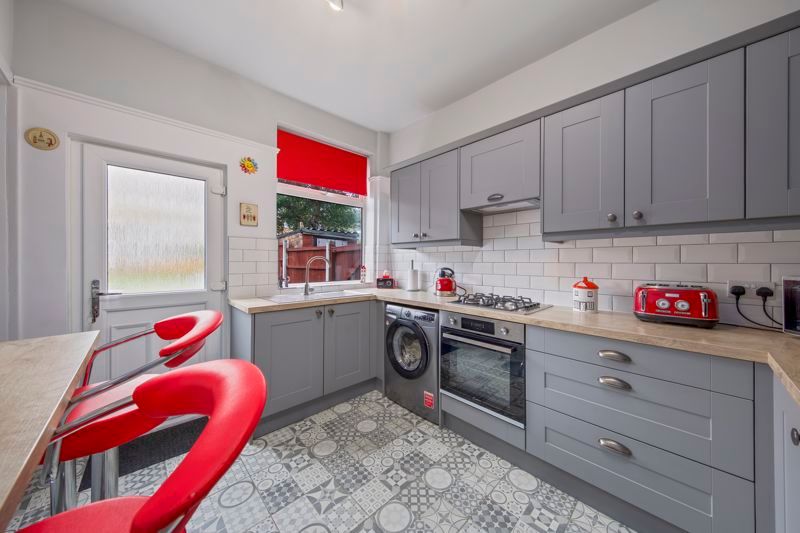 Property photo 1 of 20 Kitchen