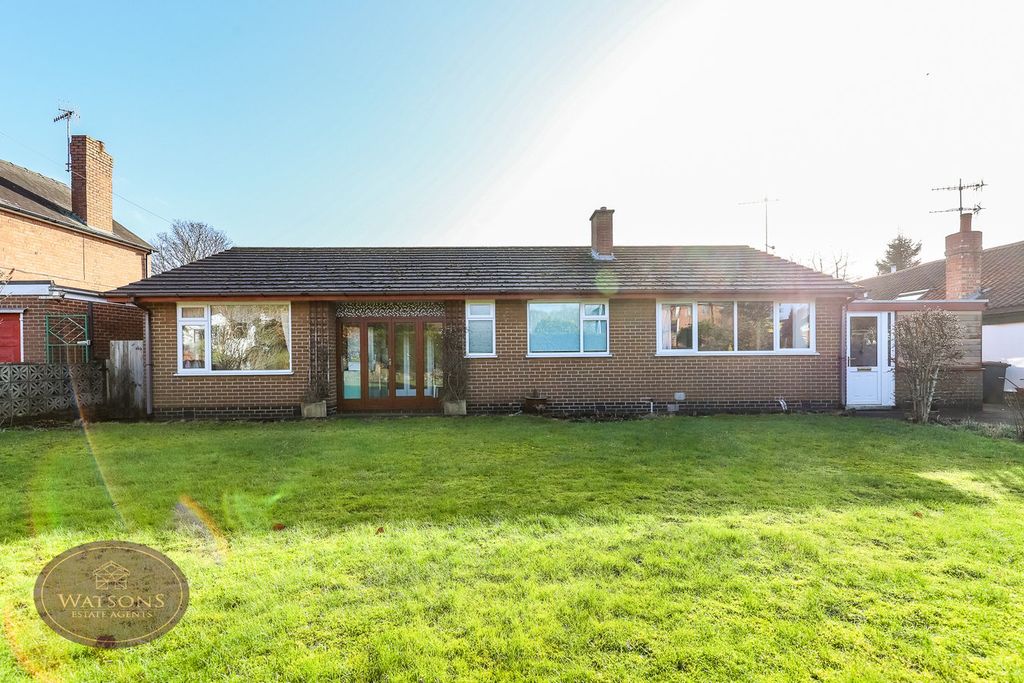 Property photo 2 of 32