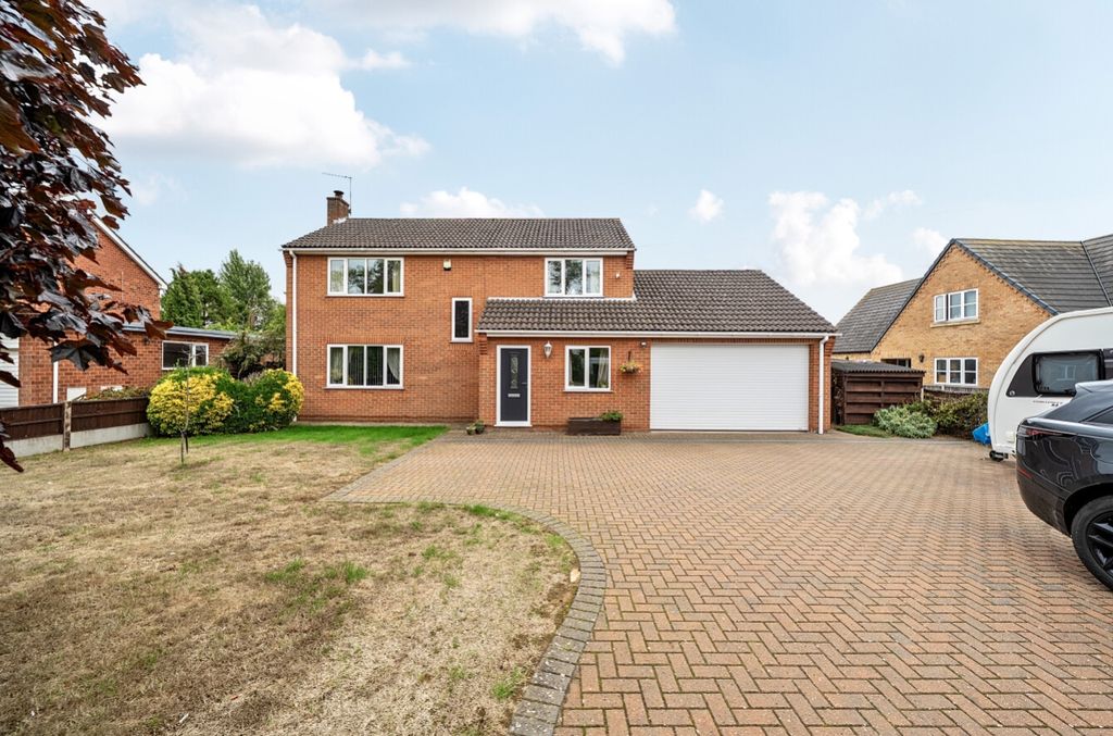 Property photo 1 of 24 1516198-1-1A07B46Fb11c1