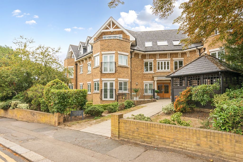 Property photo 1 of 12