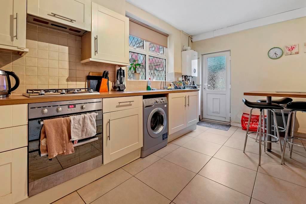 Property photo 3 of 13