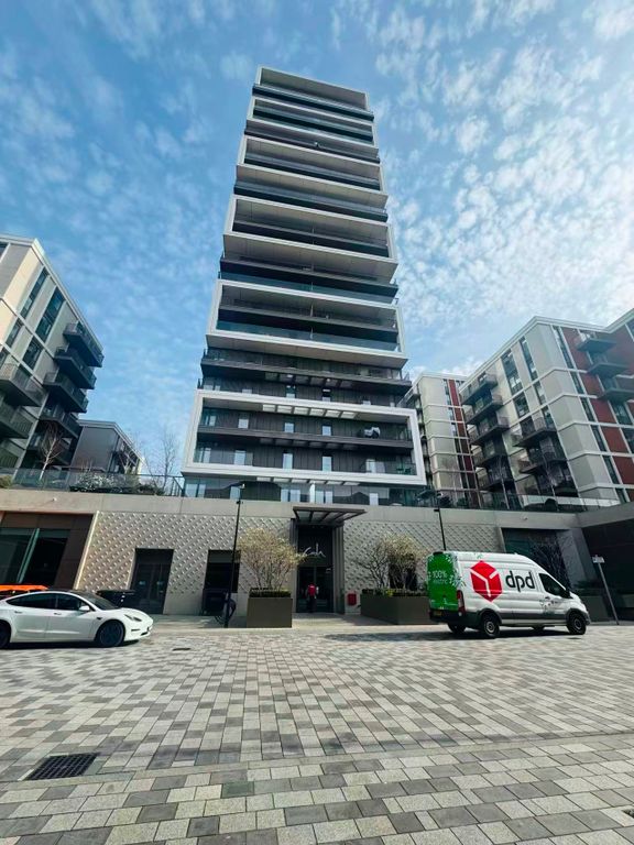 Property photo 2 of 12