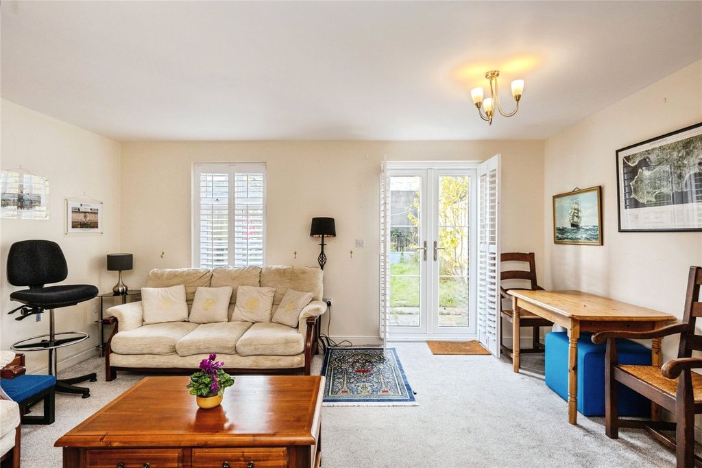 Property photo 3 of 23 Picture No. 14