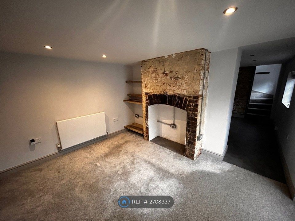 Property photo 3 of 8 Sitting Room