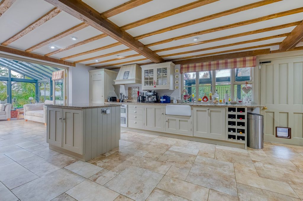 Property photo 3 of 30