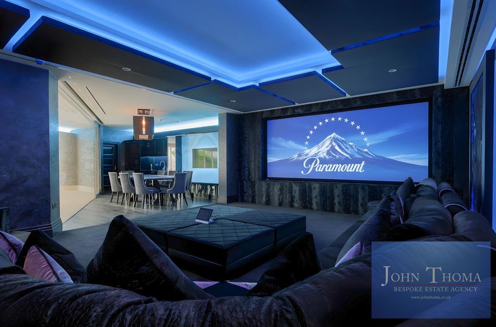 Additional image 7 of 6 bed detached house for saleSylvan Avenue, Emerson Park RM11