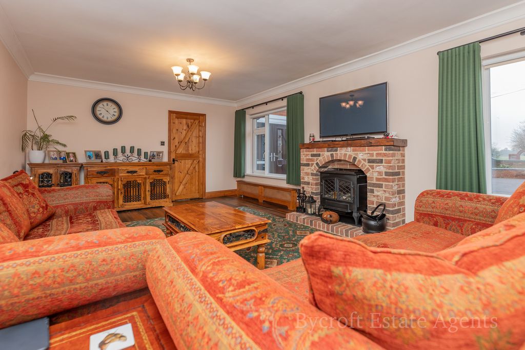 Property photo 3 of 23