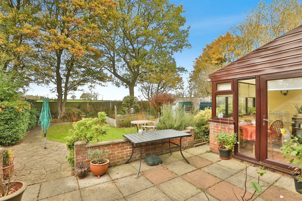 Property photo 2 of 18