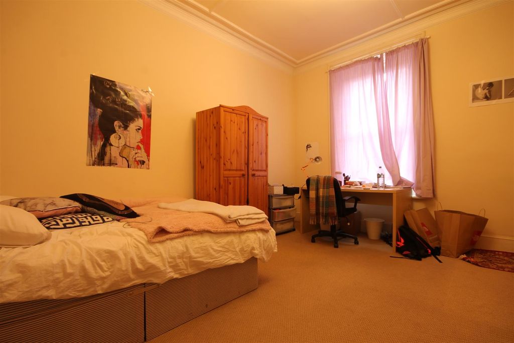 Property photo 2 of 8 32291.Jpg