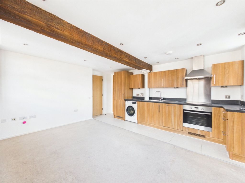 Property photo 2 of 11 Picture No. 02