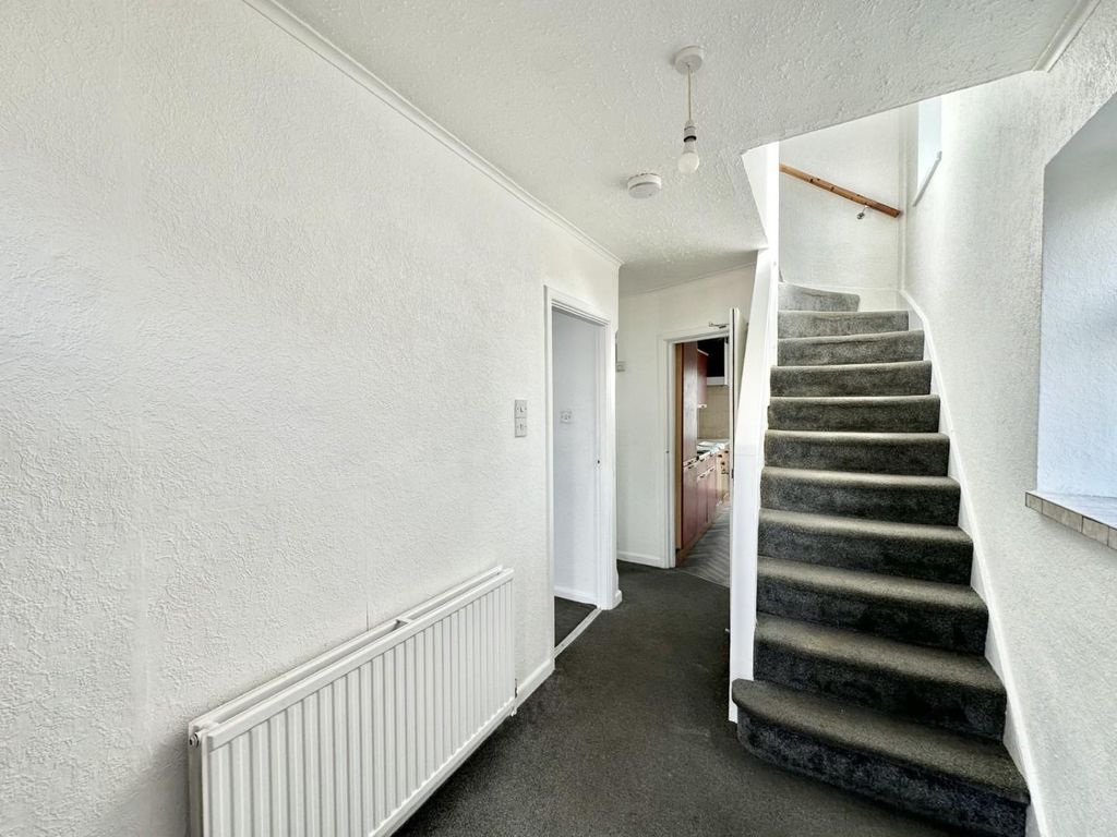 Property photo 2 of 15 Fbe0643F-00B9-4F6B-Bc95-7ee18B5E99ba.Jpg