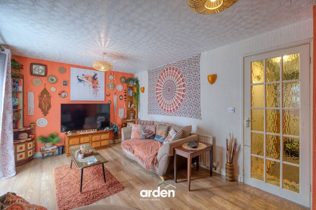 Property photo 2 of 13