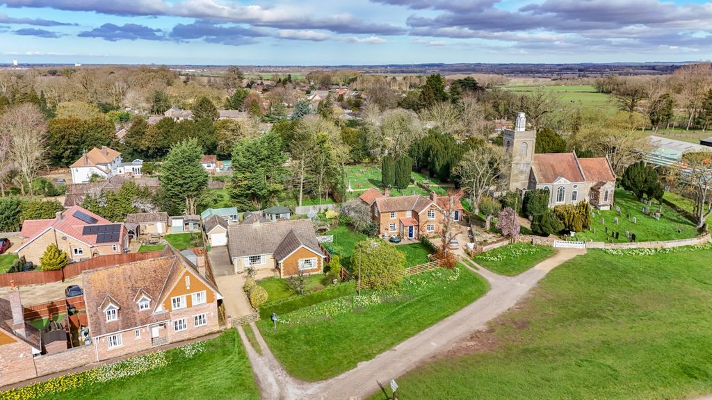 Property photo 2 of 37 4829604