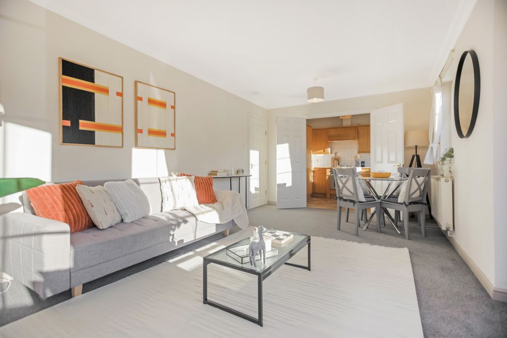 Property photo 3 of 21 Property Image 3