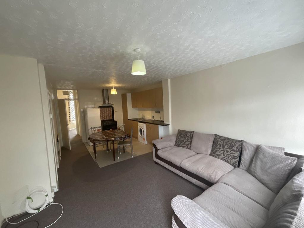 Property photo 3 of 5 Img_3980