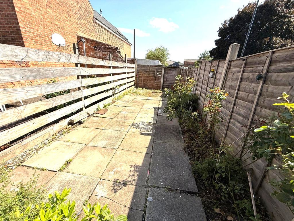 Property photo 2 of 20 Picture No. 01