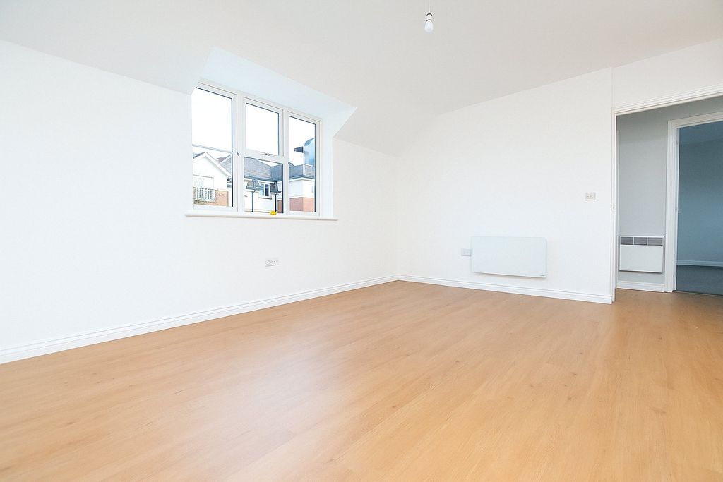 Property photo 3 of 8 Picture No. 07