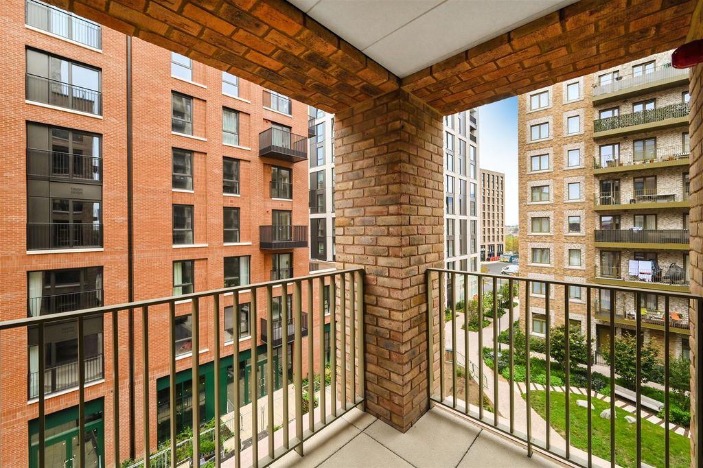 Property photo 2 of 20 17-Delamarre (13).Jpg