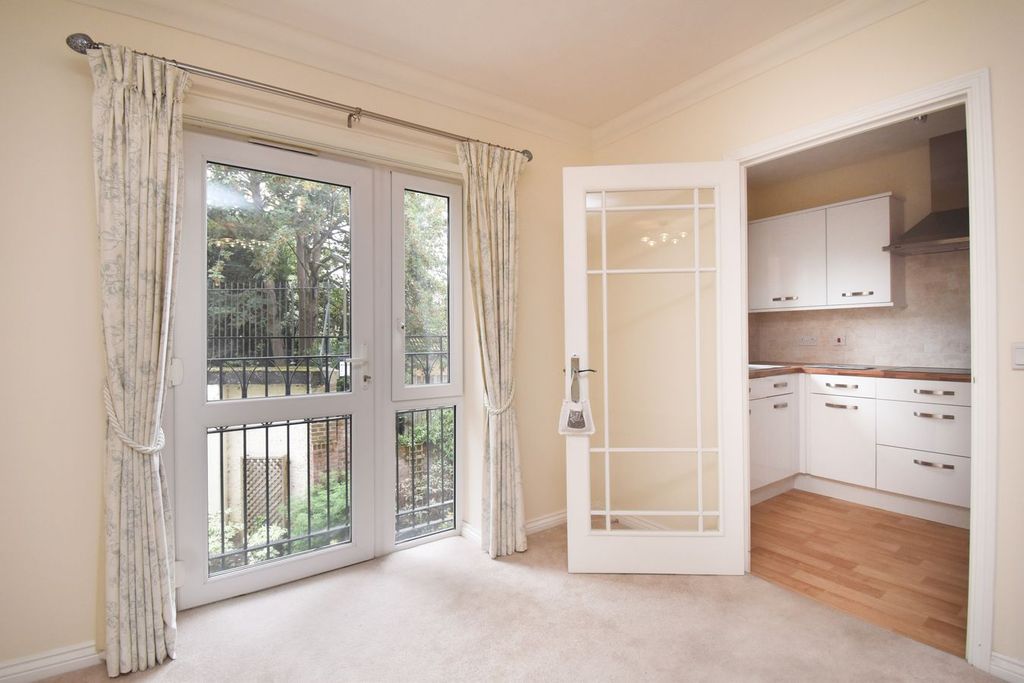 Property photo 2 of 7
