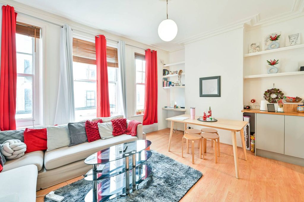 Property photo 1 of 8