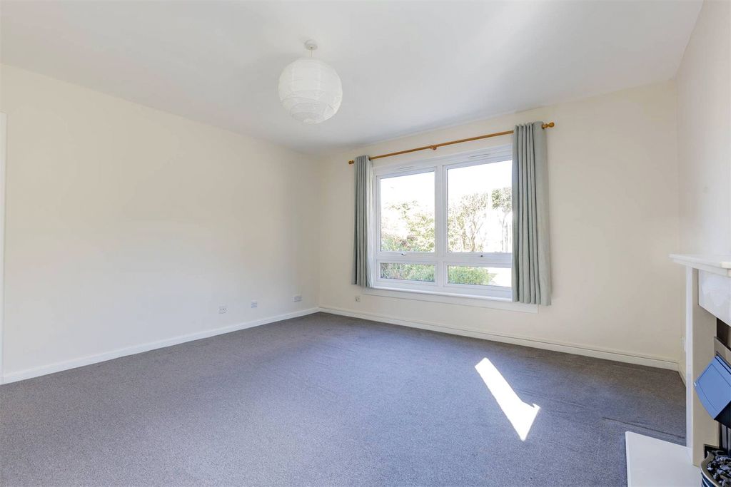 Property photo 3 of 19 Picture No. 04