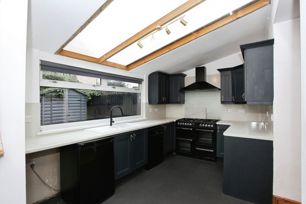 Property photo 3 of 15 Kitchen