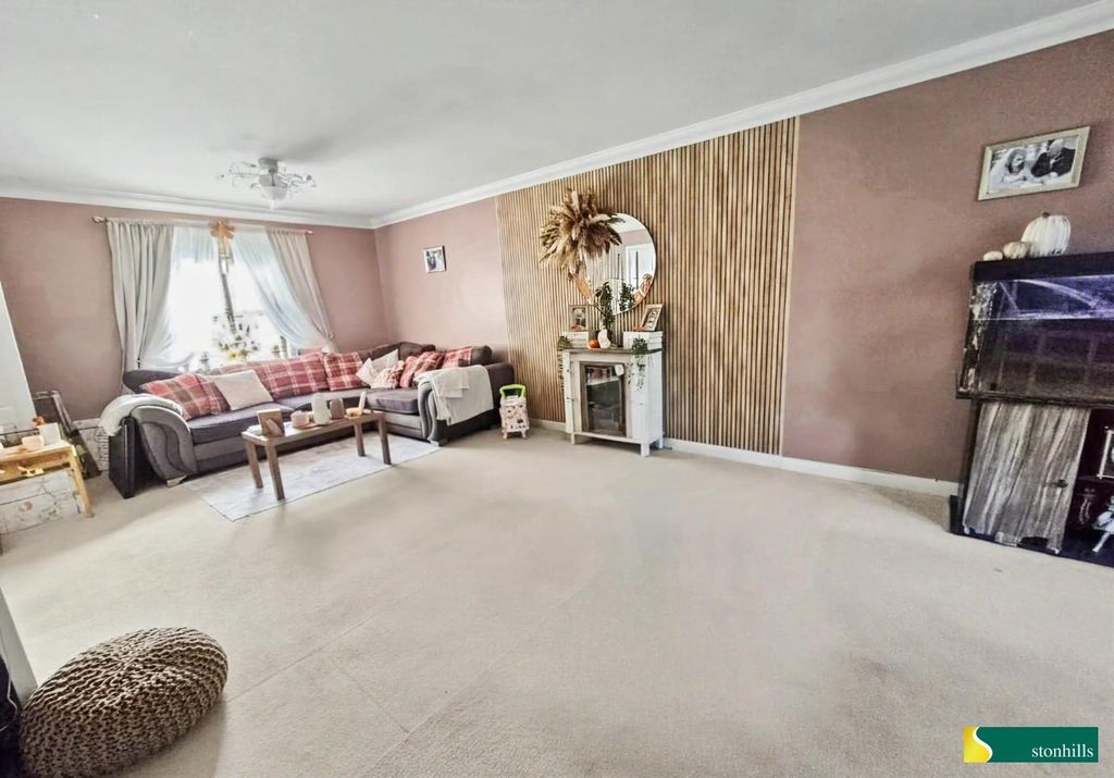 Property photo 2 of 17 7.Jpg