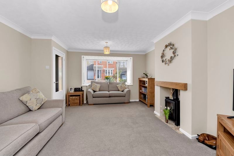 Property photo 3 of 18 Sitting Room