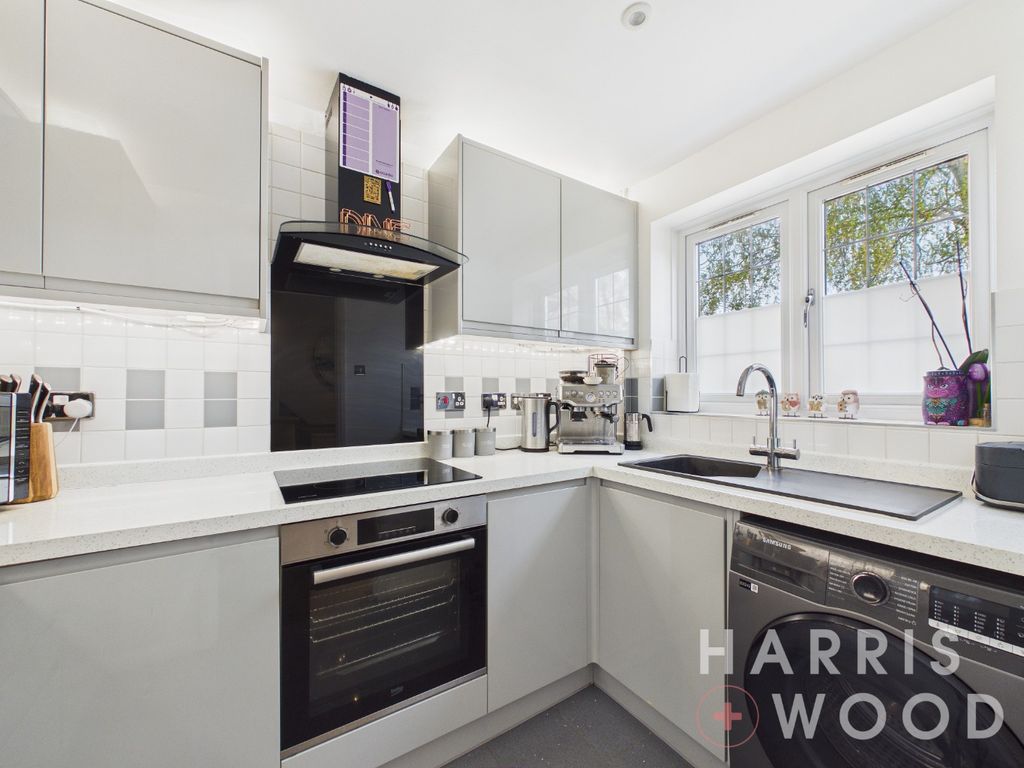 Property photo 2 of 20 4532642