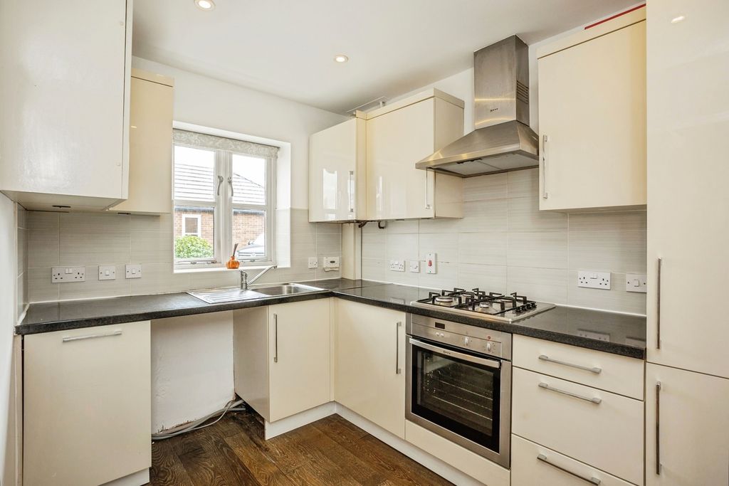 Property photo 3 of 18 Pbox-Img.Jpg