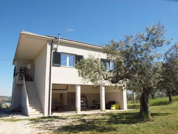 Property photo 1 of 20