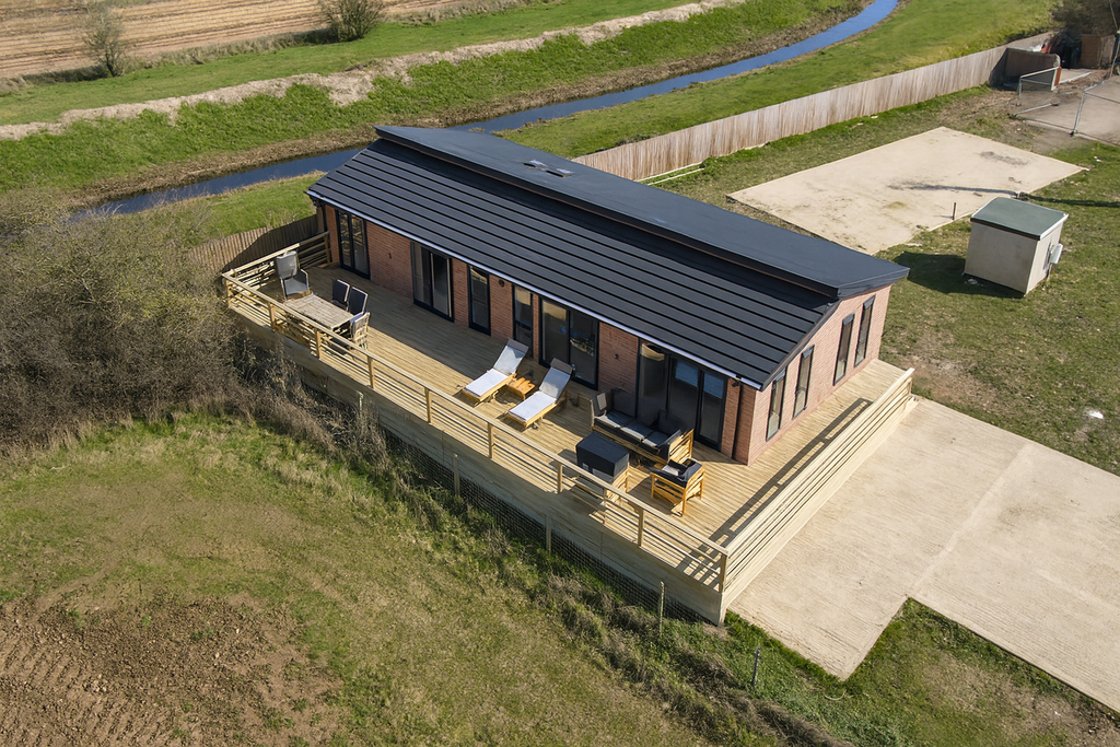 Property photo 1 of 18